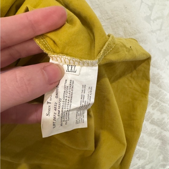 Emporio Armani women’s Yellow Graphic T-Shirt - Picture 4 of 7